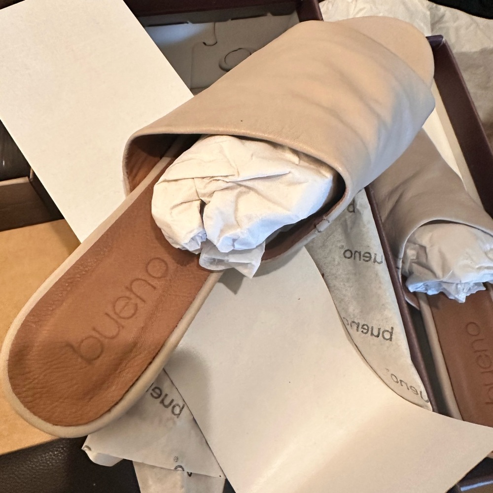 Bueno Tan Slide Sandals